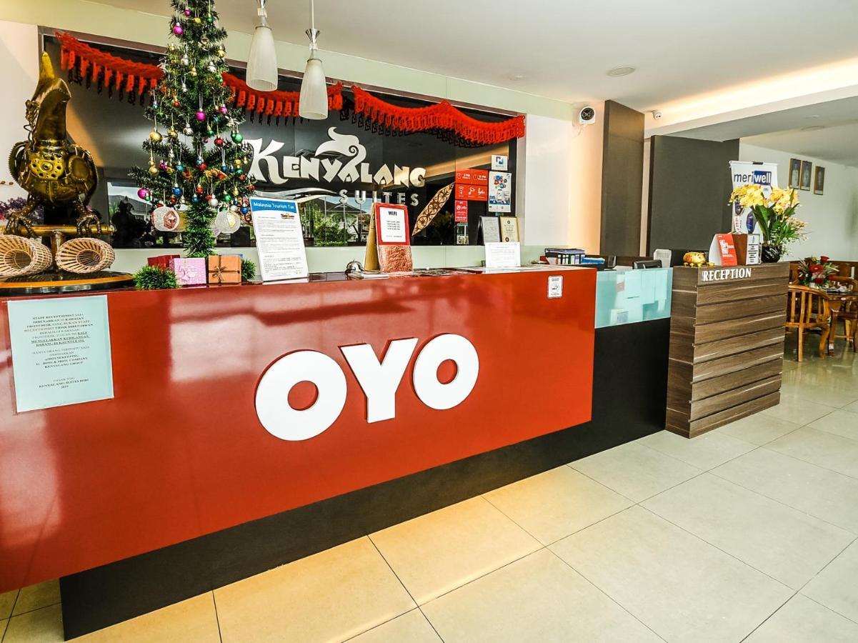 Oyo 1148犀鸟套房酒店 米里 外观 照片